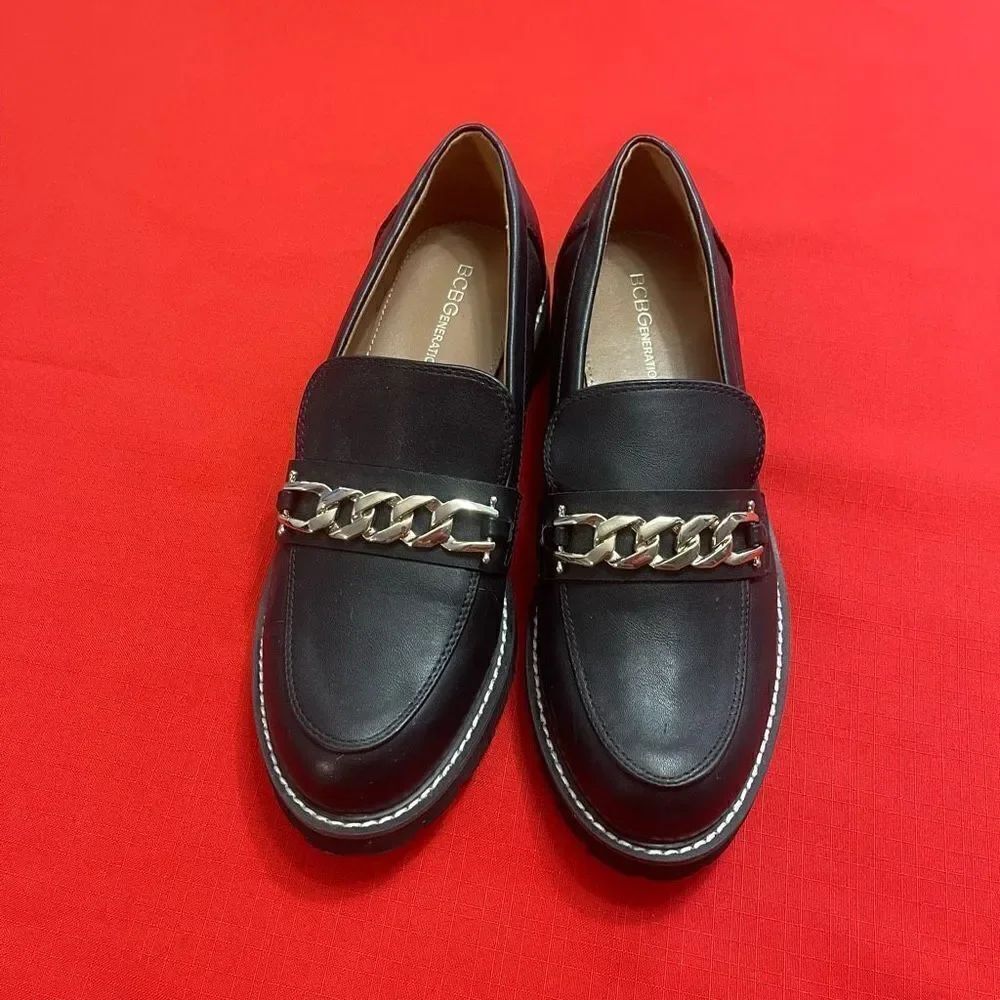 BCBG Tinaa Black Gold Chain Y2K Chunky Loafers Size 9 New